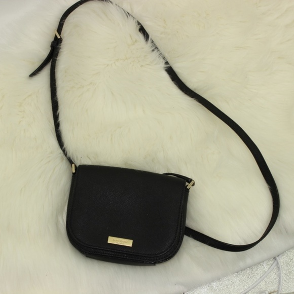 black saddle bag crossbody